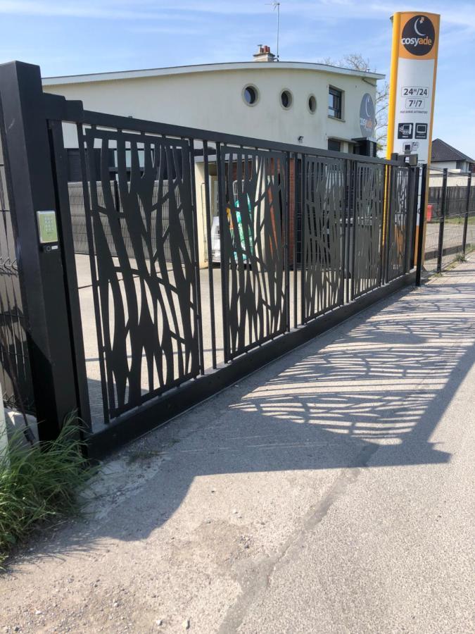 Residence Cosyade Equipee D'Un Parking Prive Gratuit Bourbourg ภายนอก รูปภาพ